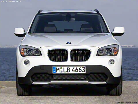 2010�� xDrive28i