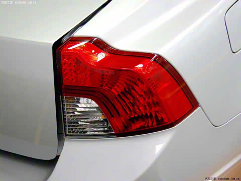 2009�� 2.5L T5 R-Design