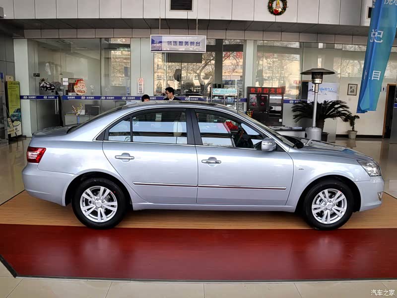 北京现代 领翔 2009款 2.4l at top