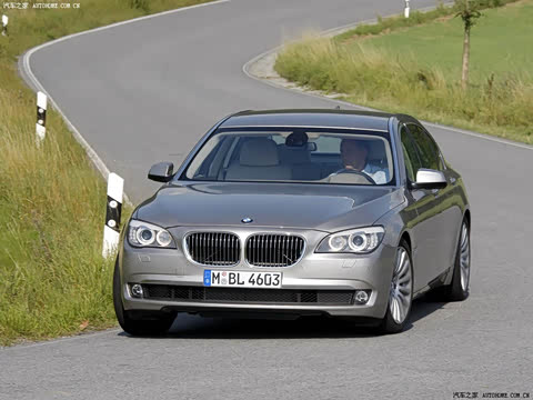 2009�� 750Li������