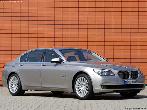 2009�� 750Li������