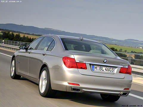 2009�� 750Li������