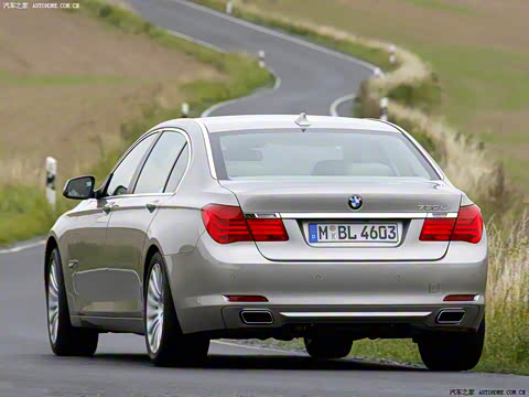 2009�� 750Li������