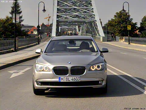 2009�� 750Li������