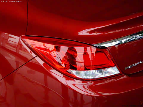 2009�� 2.0L ���ʰ�