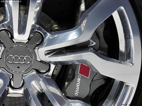 2010�� 5.2 FSI quattro