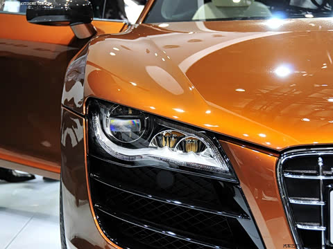 2010�� 5.2 FSI quattro