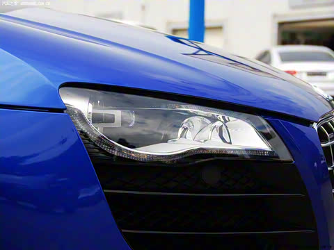 2010�� 5.2 FSI quattro