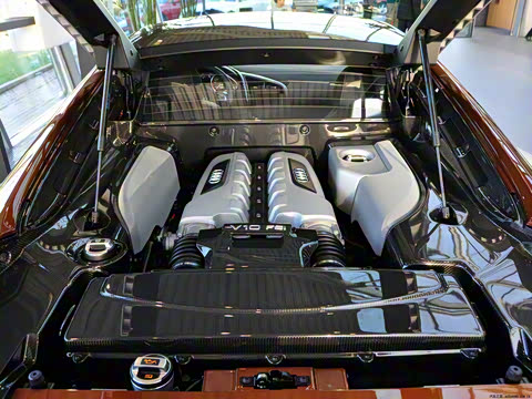 2010�� 5.2 FSI quattro