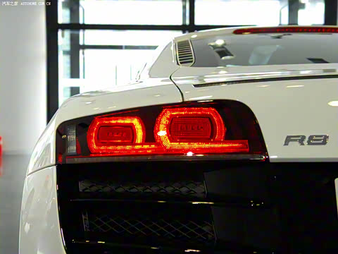 2010�� 5.2 FSI quattro