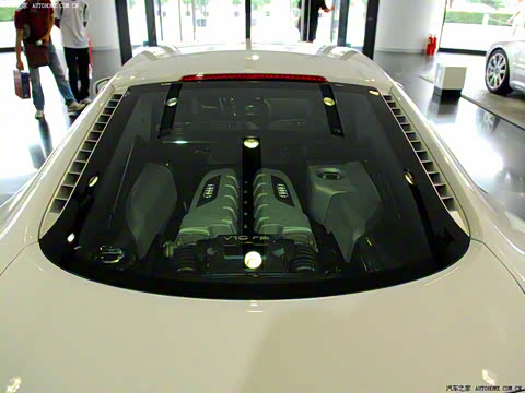 2010�� 5.2 FSI quattro