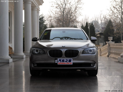 2009 740Li