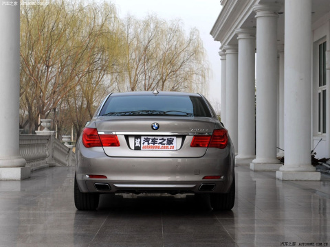 2009 740Li