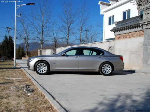 2009 740Li