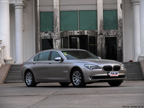 2009 740Li