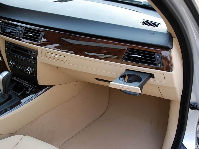 华晨宝马 宝马3系 2009款 320i 时尚型 中控方向盘 已经是最后一张,您