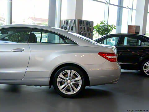 2009�� E 350 Coupe
