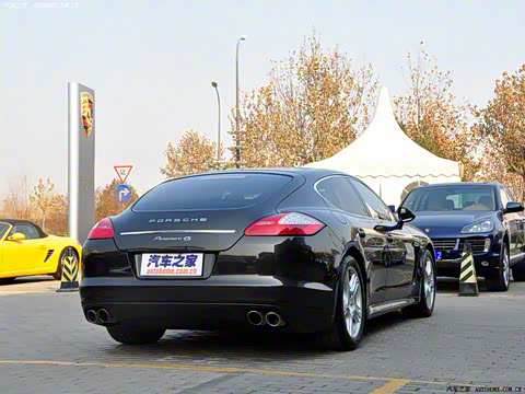 2010�� Panamera 4S 4.8L