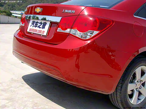 2009�� 1.8L SX AT