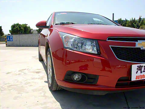 2009�� 1.8L SX AT