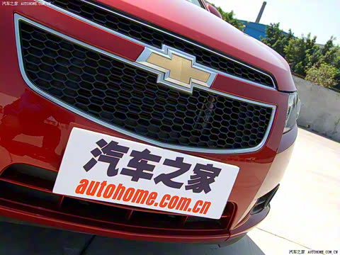 2009�� 1.8L SX AT