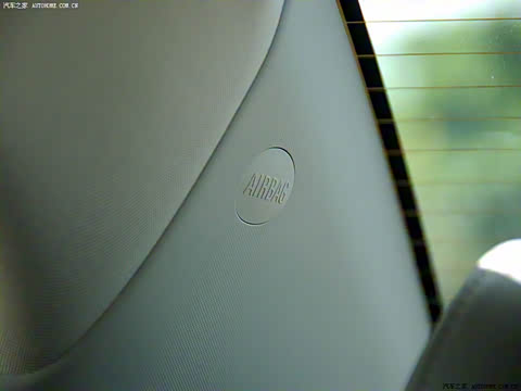 2009�� 1.8L SX AT