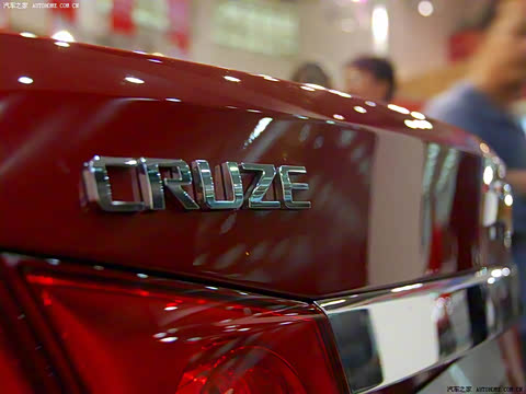 2009�� 1.8L SX AT