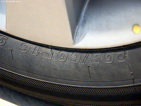 2009�� 1.8L SX AT