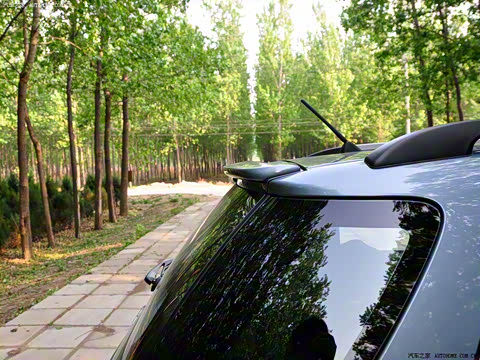 2009�� ���� 1.8L �ֶ��˶���