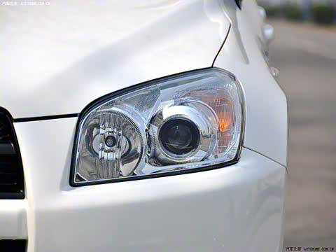 2009�� 2.0L �Զ������