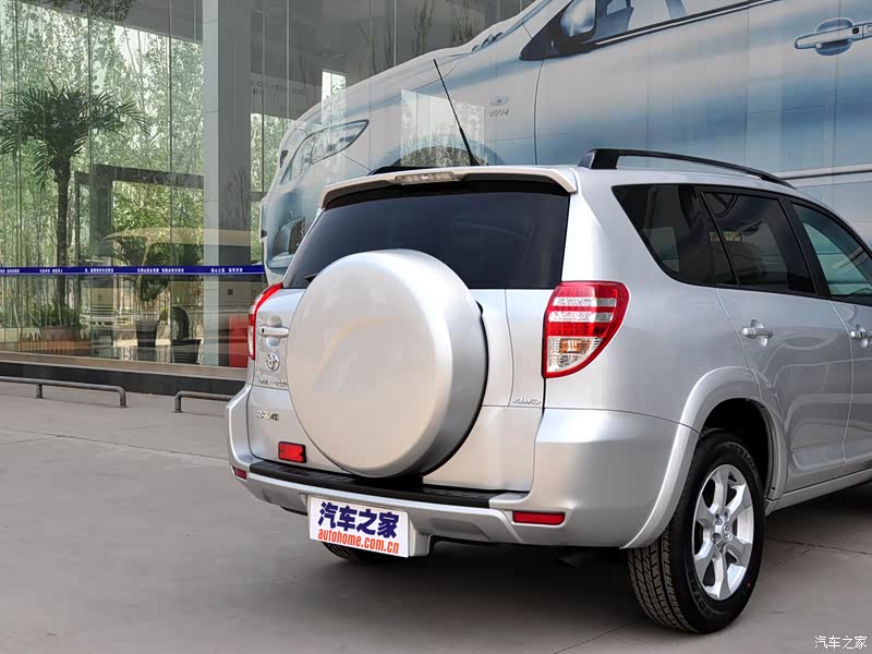 一汽丰田 一汽丰田rav4 2009款 2.4l 自动豪华版