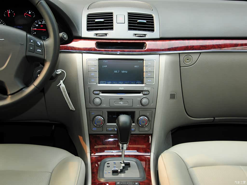 奇瑞汽车 瑞麒g6 2011款 2.0t 自动旗舰型