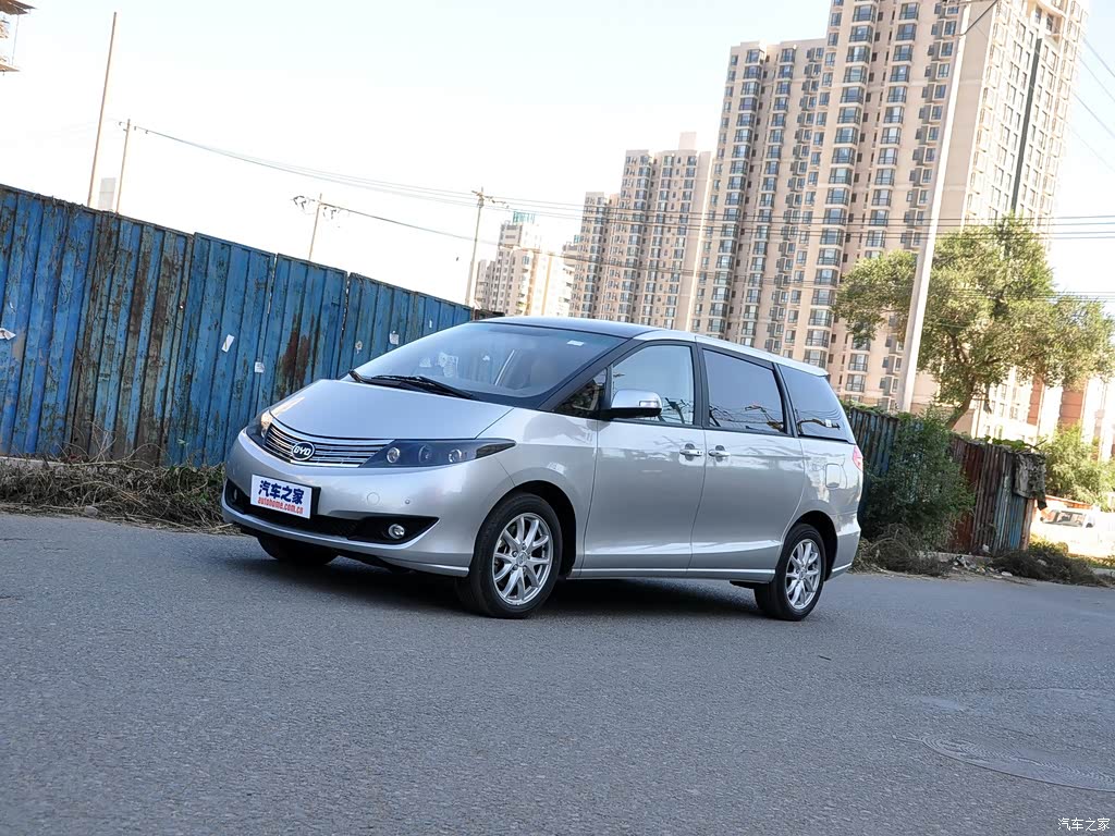 比亚迪 比亚迪m6 2010款 2.4l 自动尊享型