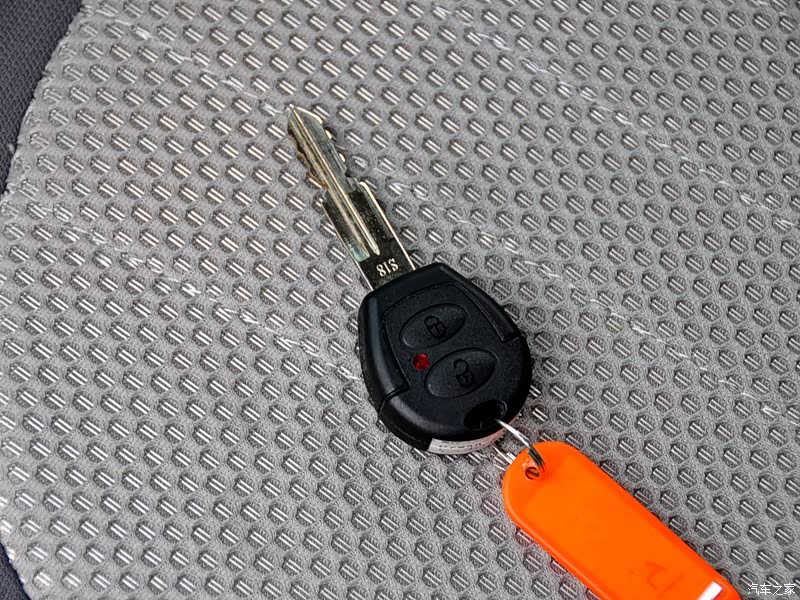 奇瑞汽车 瑞麒m1 2009款 进化版 1.3l 手动豪华型