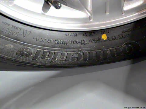 2011�� 1.0 SX AT