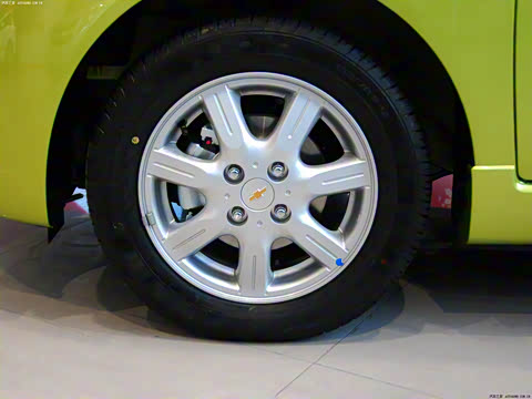 2011�� 1.0 SX AT