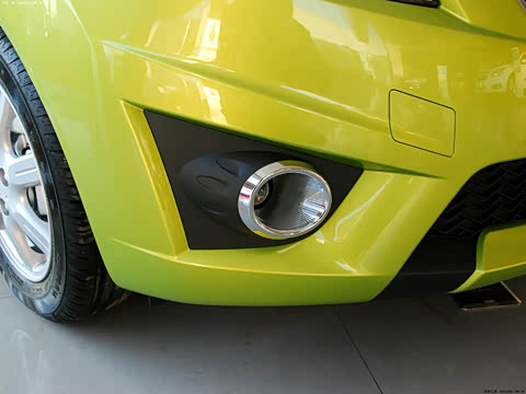 2011�� 1.0 SX AT