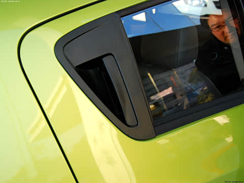 2011�� 1.0 SX AT