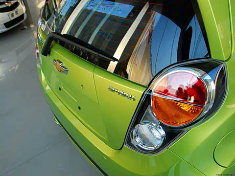 2011�� 1.0 SX AT