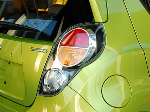 2011�� 1.0 SX AT