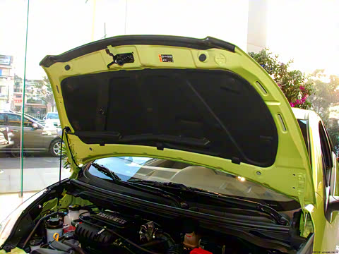 2011�� 1.0 SX AT