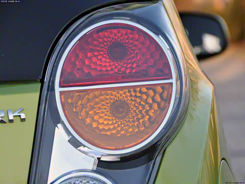 2011�� 1.0 SX AT