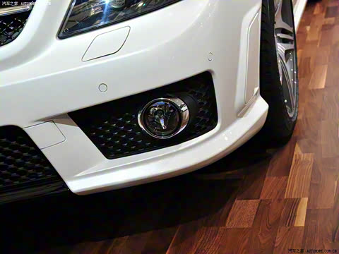 2009�� AMG SL 63