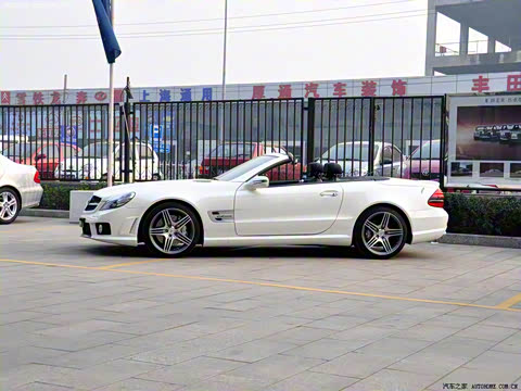 2009�� AMG SL 63