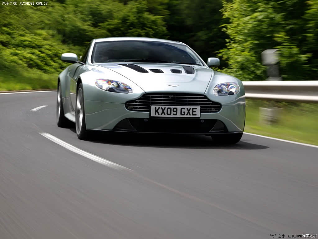 汽车之家>汽车图片>阿斯顿·马丁>v12vantage>2009款6.