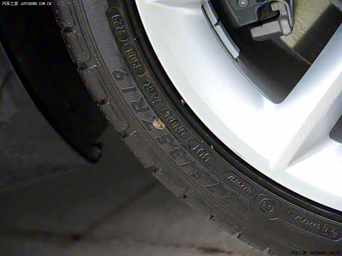 2009�� XKR 5.0L V8��е��ѹ�����ܳ�