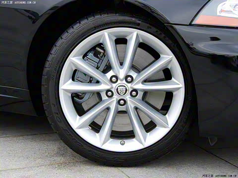 2009�� XKR 5.0L V8��е��ѹ�����ܳ�