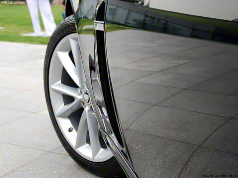 2009�� XKR 5.0L V8��е��ѹ�����ܳ�