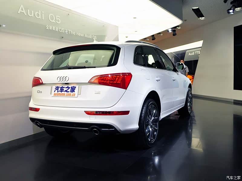 奥迪(进口) 奥迪q5(进口) 2010款 3.2fsi 运动版