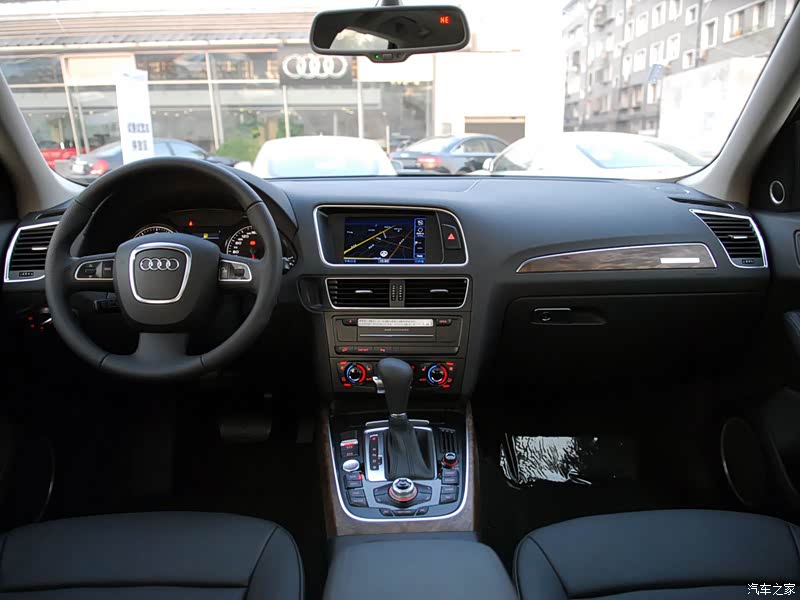 奥迪(进口) 奥迪q5(进口) 2010款 3.2fsi 运动版